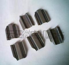 磁瓦夾的振動抑制功能：有效減震，保護(hù)磁瓦免受損壞